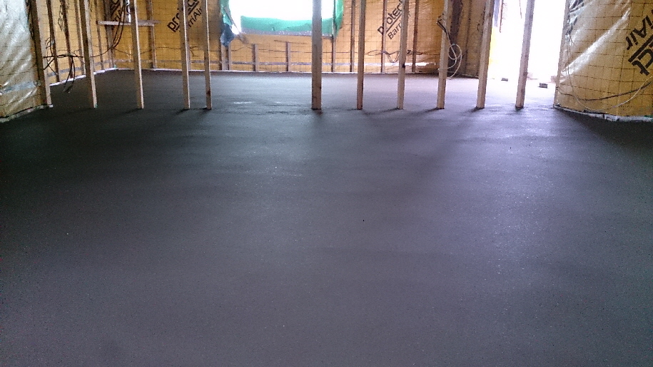 Traditional TRUscreed (30N + PP fibre)  topping with a powerfloat finish